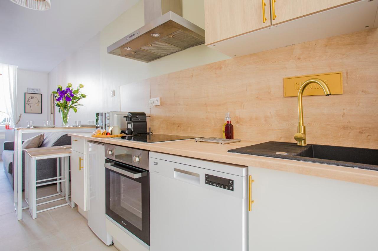 Ideal Pro & Couple - 2 Logements Theme Boho Chic Rdc & Dandy 1Er Etage - Quartier Calme - Jardin - Wifi Hd - Smart Tv - Parking Gratuit - Proche Centre & Transports - Ask Home Valenciennes Exterior foto
