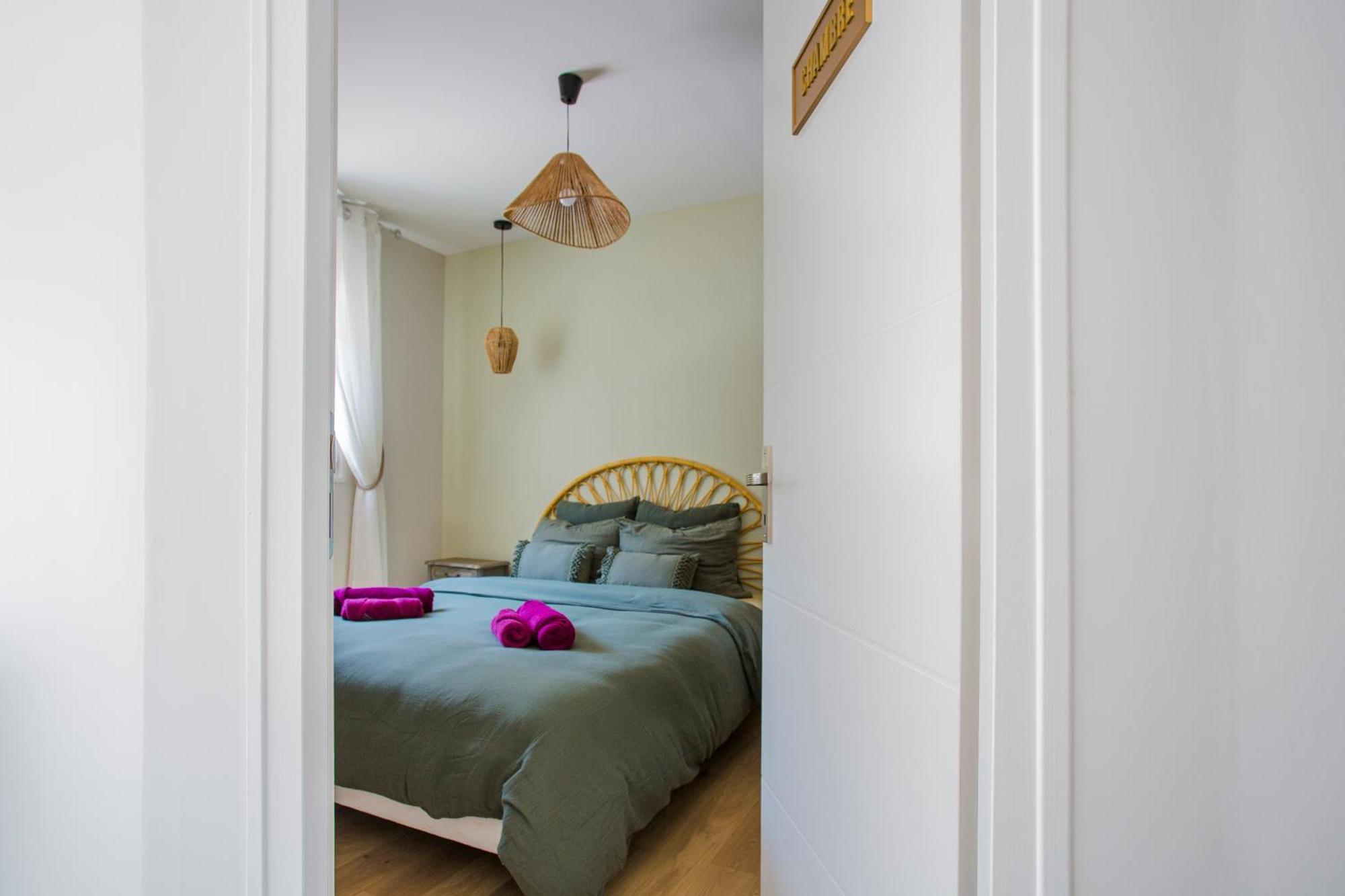 Ideal Pro & Couple - 2 Logements Theme Boho Chic Rdc & Dandy 1Er Etage - Quartier Calme - Jardin - Wifi Hd - Smart Tv - Parking Gratuit - Proche Centre & Transports - Ask Home Valenciennes Exterior foto